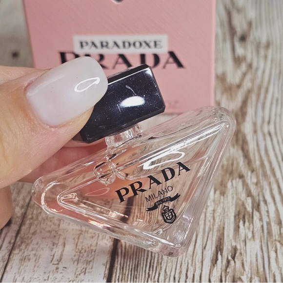 Prada Paradoxe Eau De Parfum MINI .23oz New With Box - Picture 7 of 7